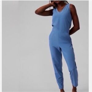 NWT Athleta Brooklyn Jumpsuit
Combinasion Brooklyn Blue Size 26